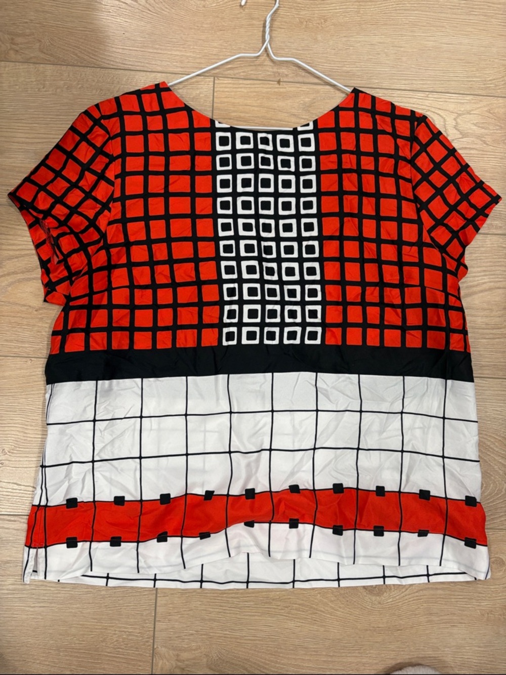 Anne Klein Red, Black and White Geometric Dress with Gold Zip size‎ XL